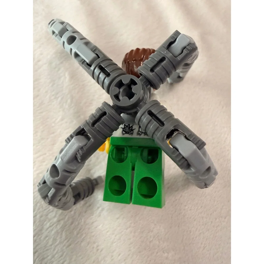 LEGO Marvel Super Heroes Doctor Octopus Doc Ock Minifigure with 4 Robotic Arms